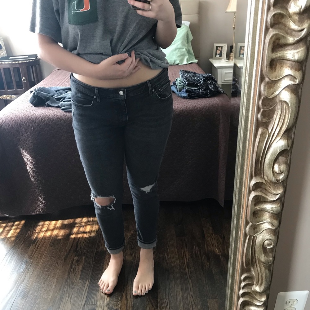 Levi’s 711 Skinny dark gray ripped jeans size 33